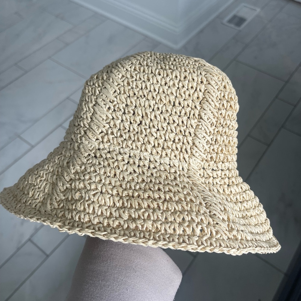 Crochet straw bucket hat